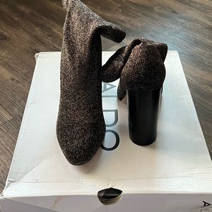 Never worn Aldo sparkle boot. Size: 7